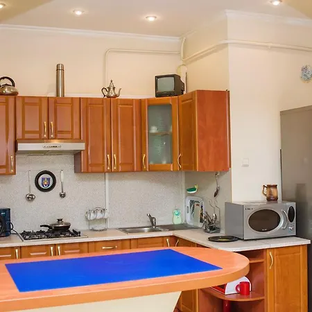 On Chicherina 4 Apartment