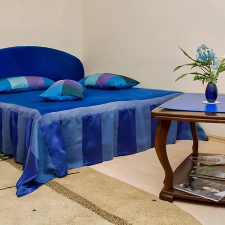 Apartment On Chicherina 4